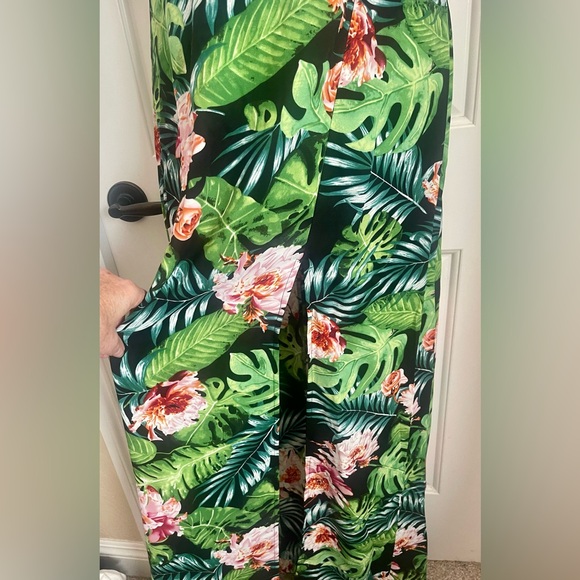 NWT Girl In Mind Farah Cami Split Maxi Dress Green Tropical Print, Size12 - Picture 7 of 11